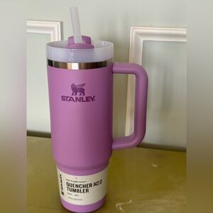 Stanley Lilac Quencher H2.0 Tumbler 30 oz